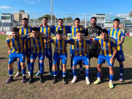 Fútbol: Mitre perdió en su visita a San MArtín y quedó segundo en su zona imagen-9