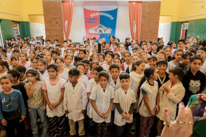 Más de 457.000 estudiantes y 34.000 docentes retomaron este lunes las actividades escolares en Misiones imagen-12