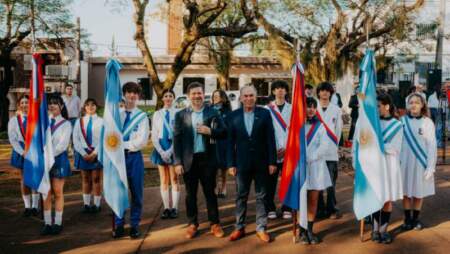Posadas celebró los 11 años de su bandera, "símbolo de identidad y pertenencia" imagen-11