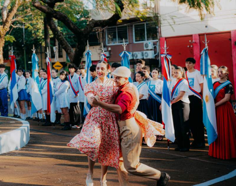 Posadas celebró los 11 años de su bandera, "símbolo de identidad y pertenencia" imagen-2