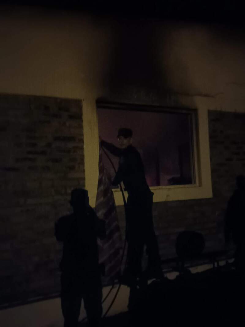 Un hombre resultó herido tras el incendio total de una vivienda en Apóstoles imagen-2